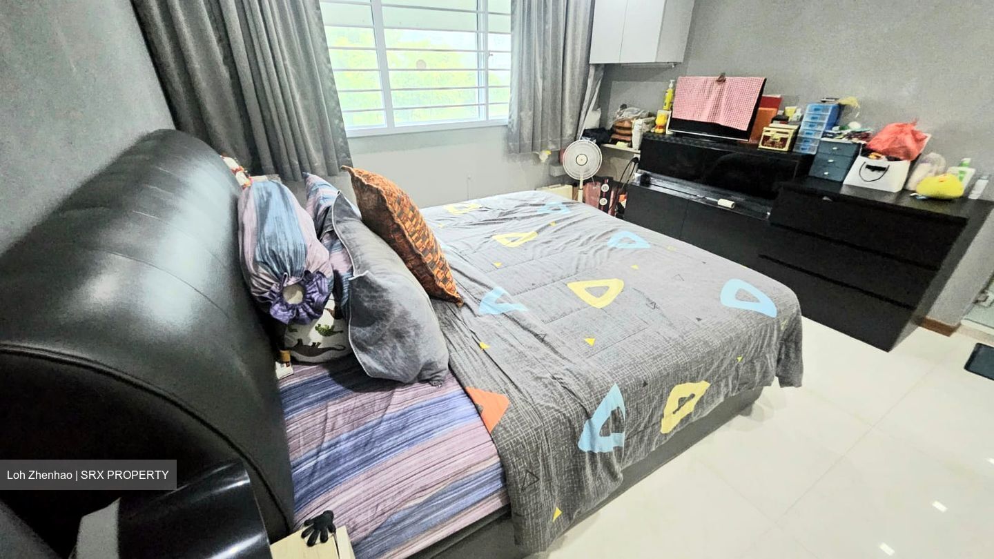 Blk 918 Jurong West Street 91 (Jurong West), HDB Executive #551246111